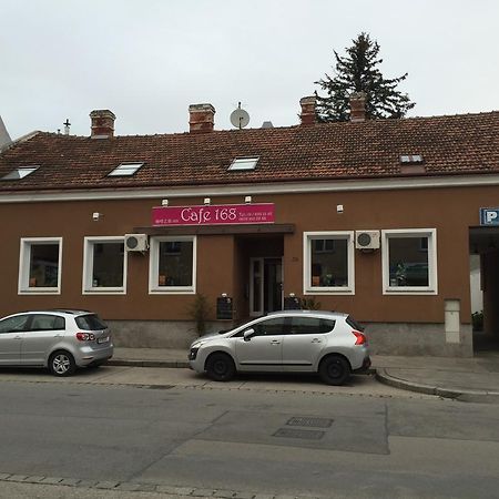 Bed and Breakfast Cafe 168 Вена Экстерьер фото
